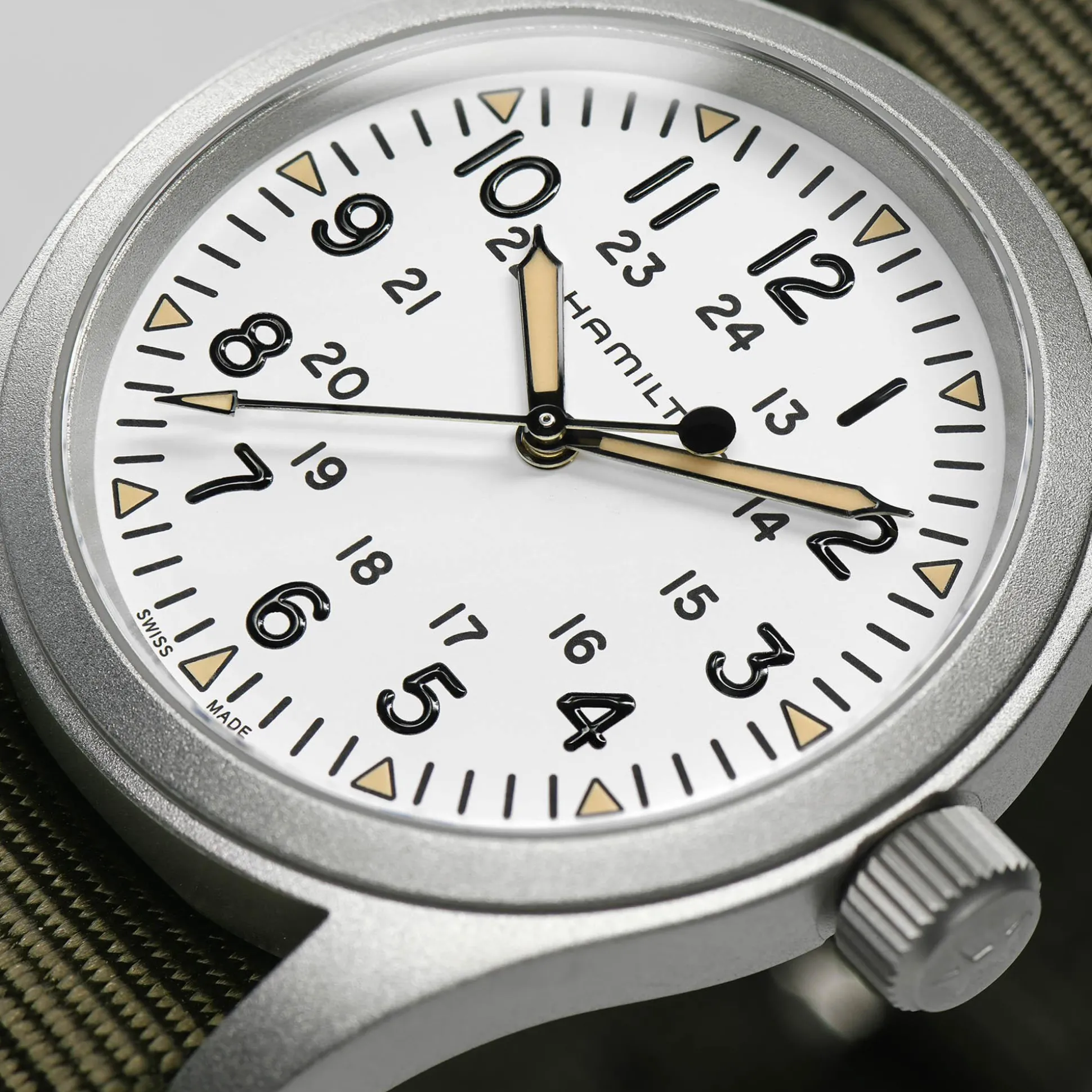 Khaki Field Mechanical 38mm