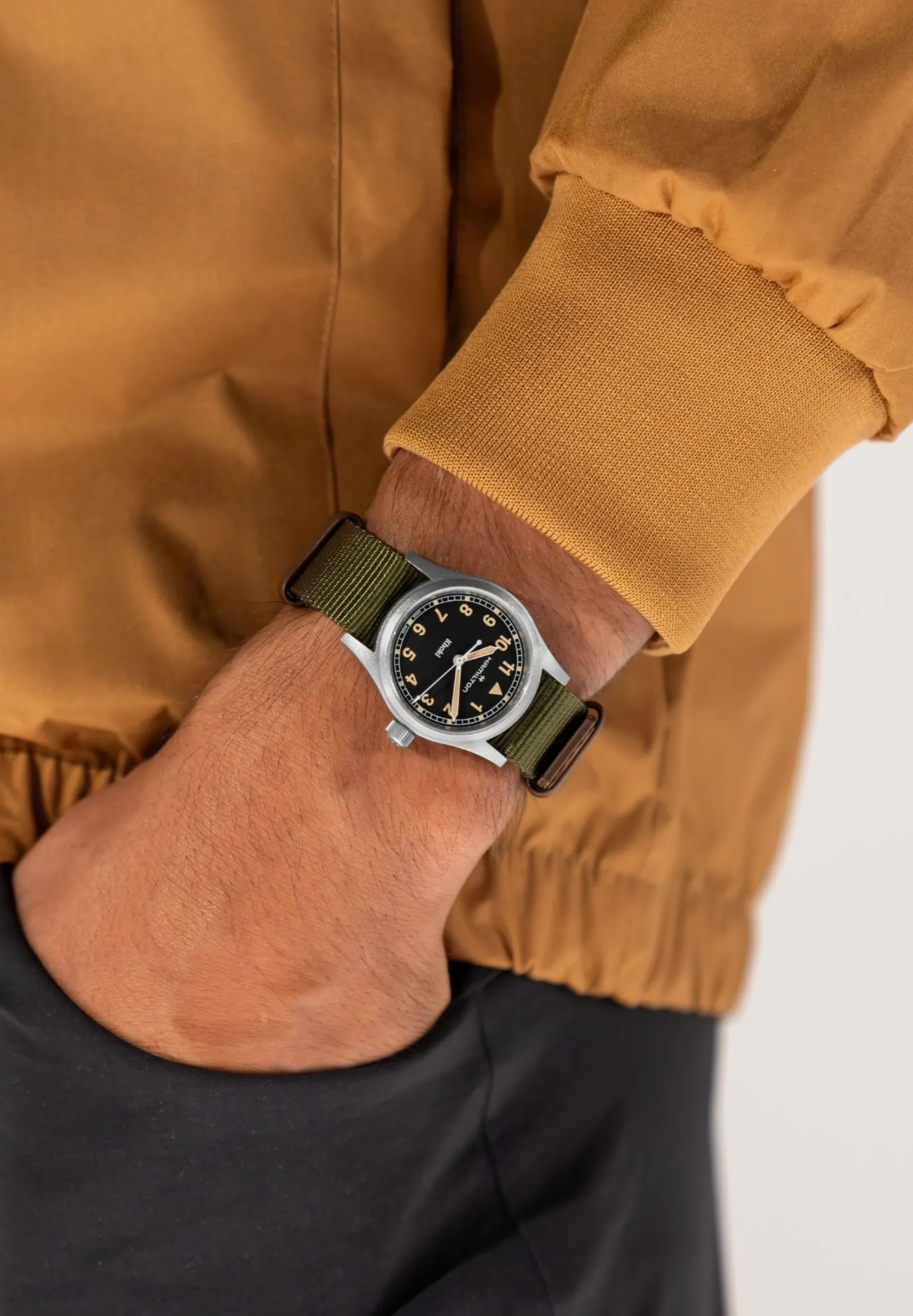 Khaki Field Quartz 33mm