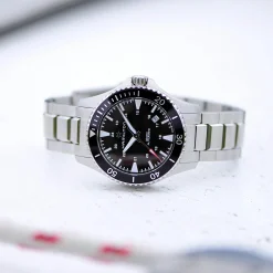 Khaki Navy Scuba Auto